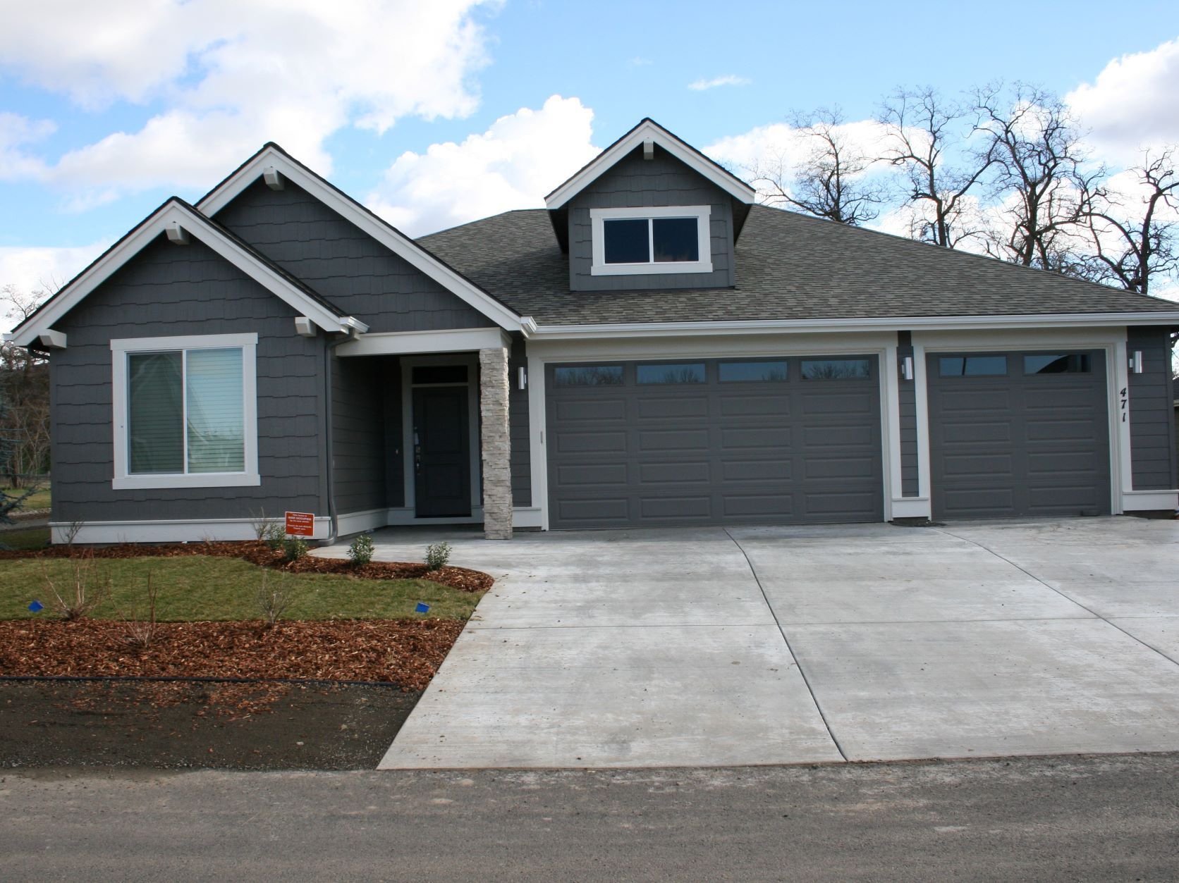 Rarely available creekside single story home 471 Reserve Way, Walla